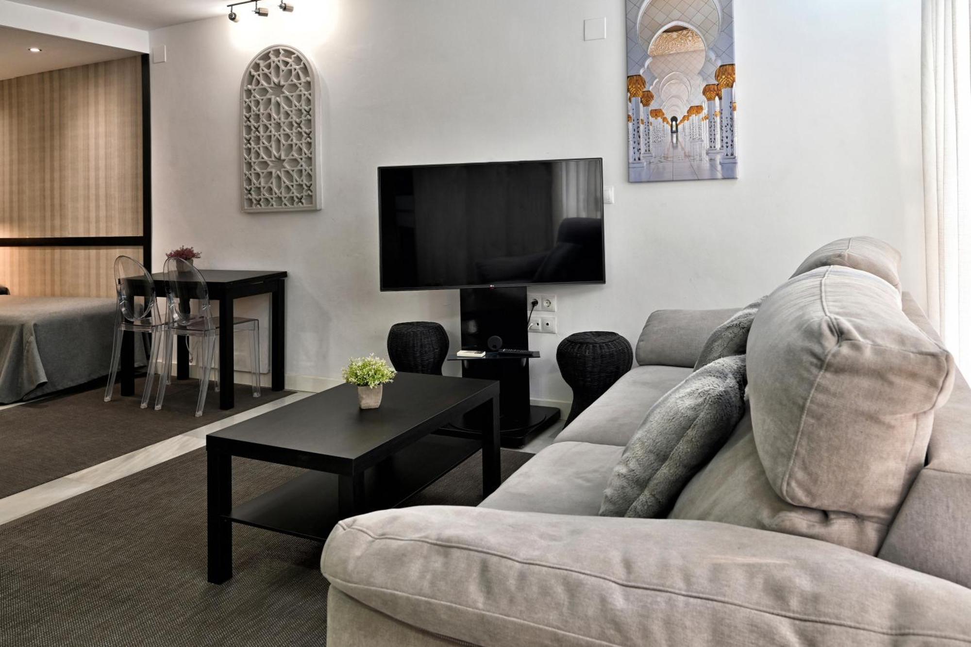 Rent4 La Malaqueta 2 Apartment Malaga